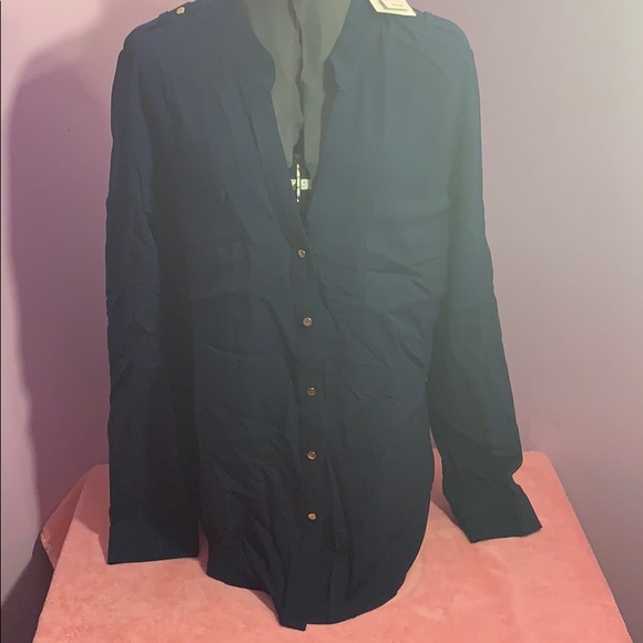 Banana Republic Tops - NWT Banana Republic button down